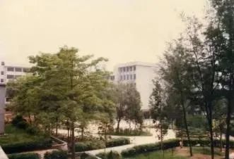 广州对外贸易学院校园.jpg