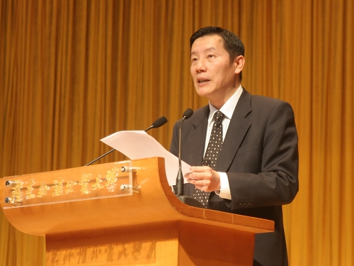 副校长方凡泉发表讲话