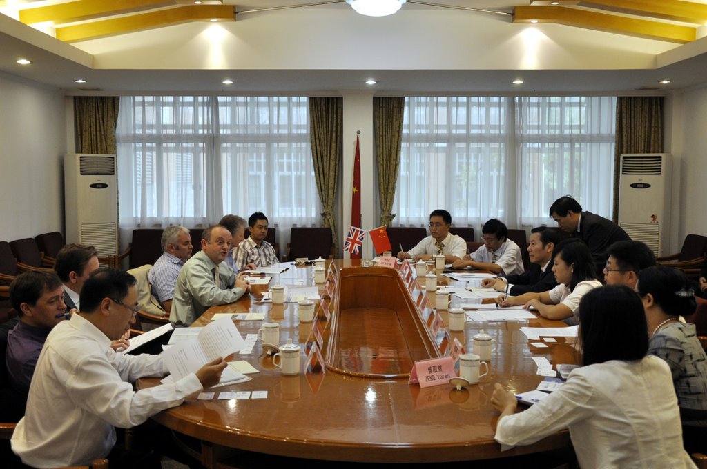 英国伯明翰大学来访我校的交流现场