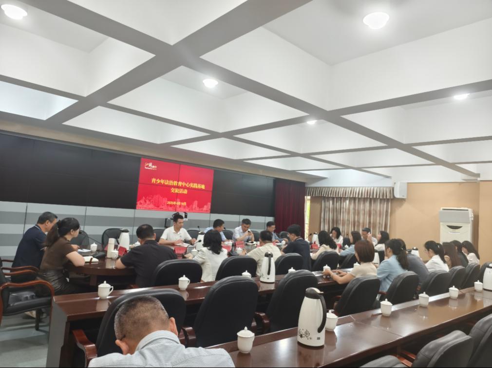 新闻稿配图-活动现场.png 新闻稿配图-活动现场.png