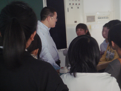 周院长耐心为大一学子答疑