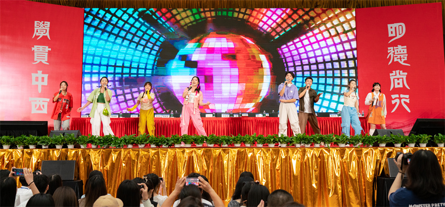 开学典礼18.jpg 开学典礼18.jpg