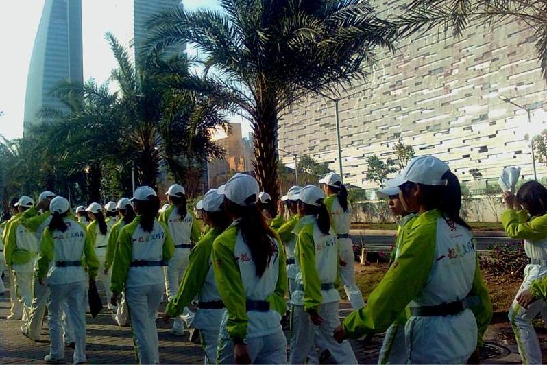 整装待发,熟悉周边的环境