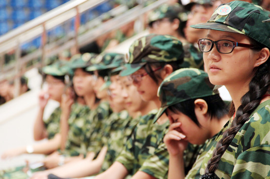 军训开始了!动员大会上的忐忑 军训开始了!动员大会上的忐忑