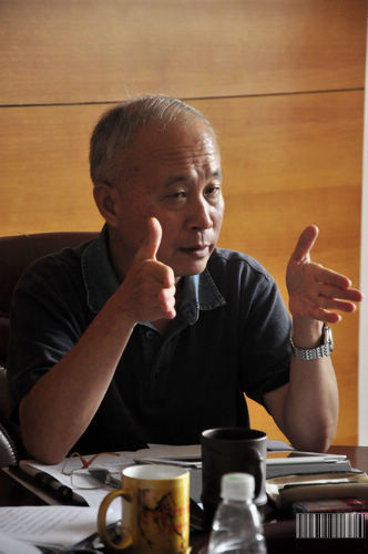 钟育赣强调依靠人民发展 钟育赣强调依靠人民发展