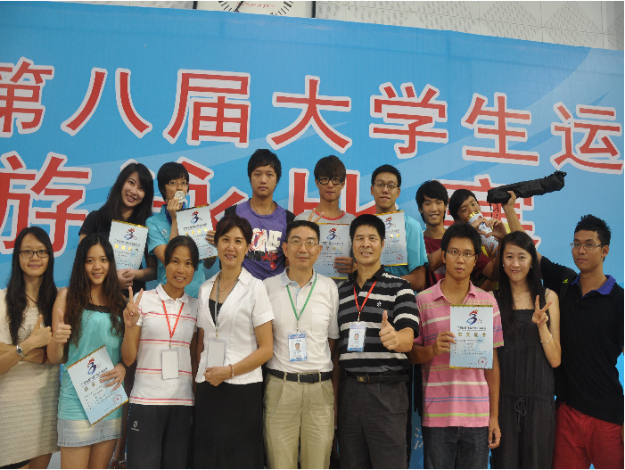 大合影留念(首排左4为林少娜主任,中间为孙家和处长,右4为李旭武书记) 大合影留念(首排左4为林少娜主任,中间为孙家和处长,右4为李旭武书记)