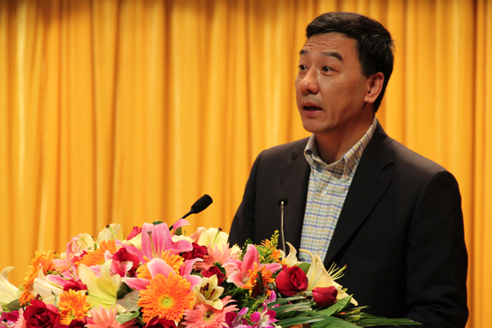 张东刚作报告 张东刚作报告