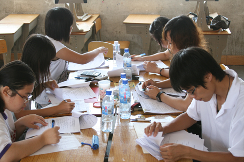 齐心协力,合力奋战