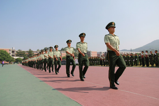 教官队伍离场 教官队伍离场