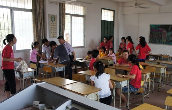 与小朋友的第一次见面交流 与小朋友的第一次见面交流