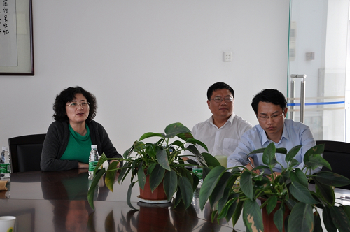 李敬平馆长作会议总结