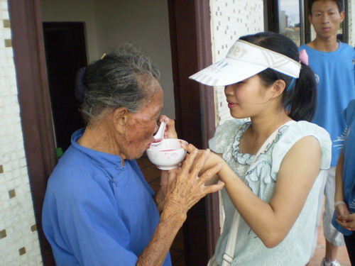 西瓜甜在老人心