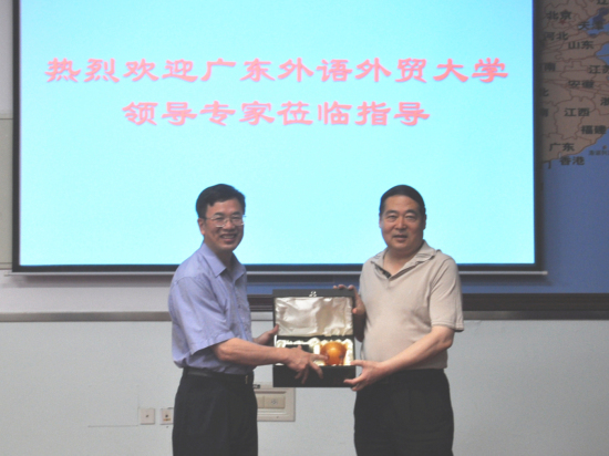 河南农业大学赠送纪念品 河南农业大学赠送纪念品