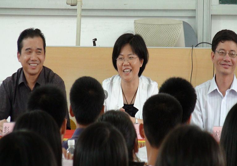 陈卫红副县长讲话