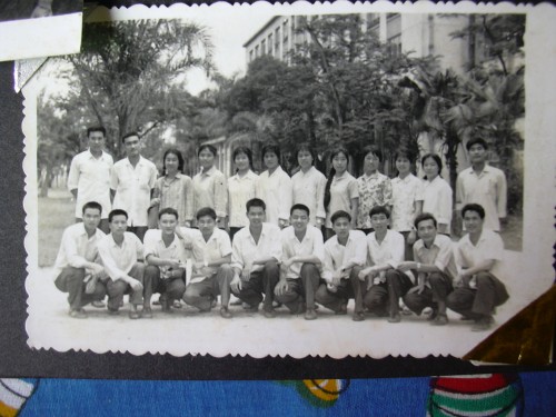 教师合影(前排右二者为蔡型乞)