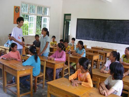 分班现场 气氛活跃