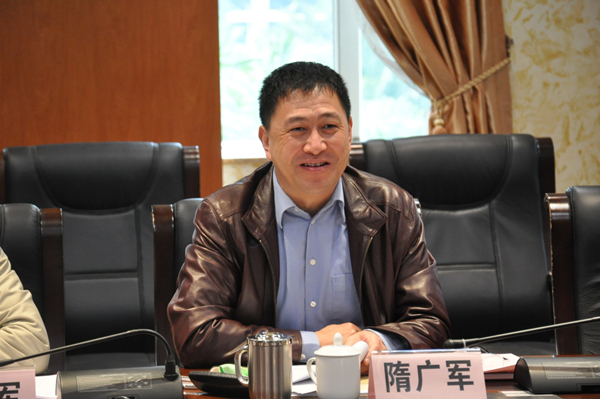 隋广军汇报我校改革试点前期工作 隋广军汇报我校改革试点前期工作