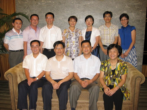 与惠州校友合影留念