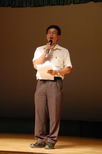 刘志军勉励同学