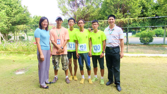 体育部领导、教练与男团队员合照留念 体育部领导、教练与男团队员合照留念
