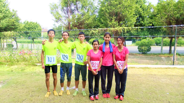 广外定向越野男女子团队成员合影 广外定向越野男女子团队成员合影