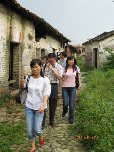 参观钱岗古村落