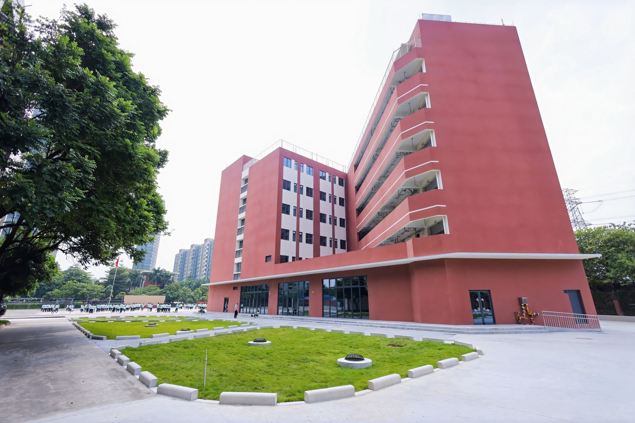 空港学校新宿舍楼.JPG
