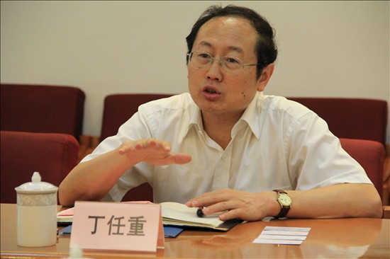 丁任重介绍西南财经大学办学情况 丁任重介绍西南财经大学办学情况