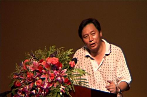 教师代表储晓戈发言