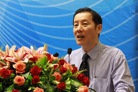 副校长方凡泉主持聘任仪式