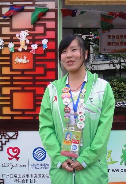 胡静娴热情分享世博和亚运的志愿服务经历