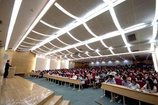 外交部考录宣讲会全景