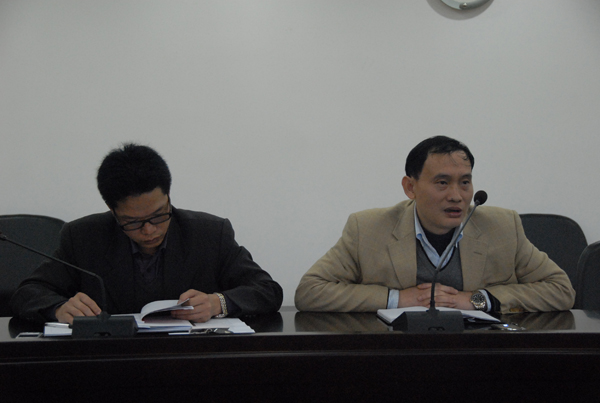 陈伟光、许志超分别介绍财院工作