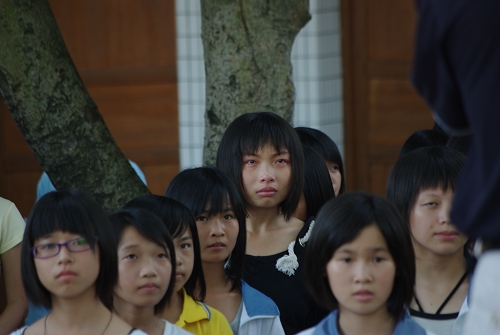 泪光迷离的眼神