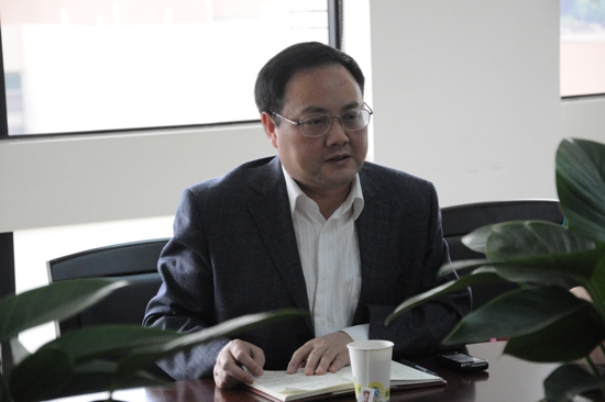 石佑启副校长出席研讨会并讲话 石佑启副校长出席研讨会并讲话