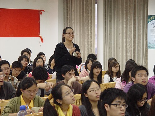 现场同学热情提问