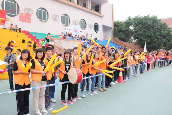 现场加油打气 现场加油打气