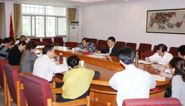 听取财务工作汇报