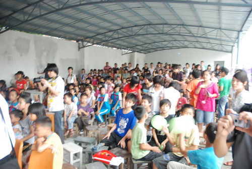 热闹的演出现场