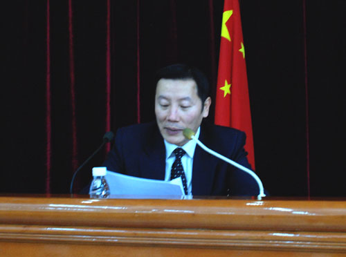 副校长方凡泉致词