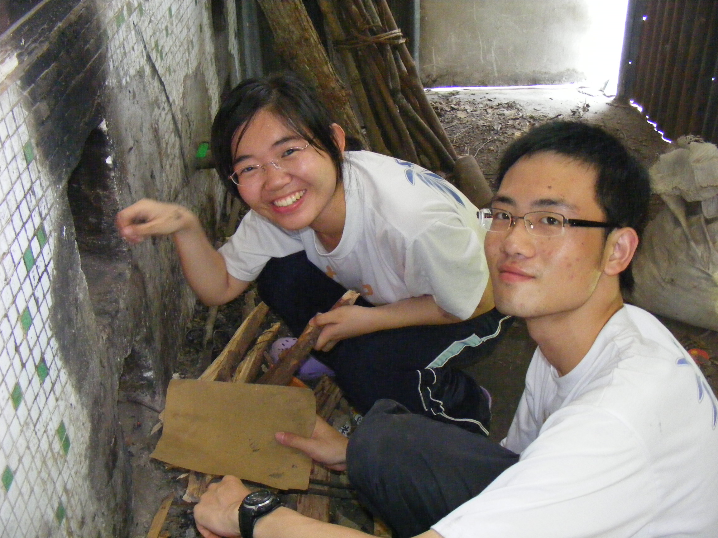 被熏成了“烟熏妆”