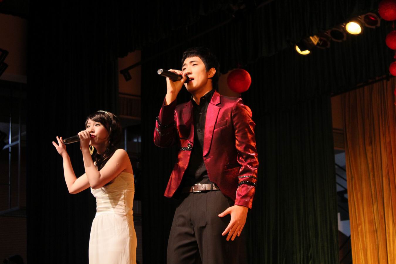 Black&White深情演唱《神话》 Black&White深情演唱《神话》