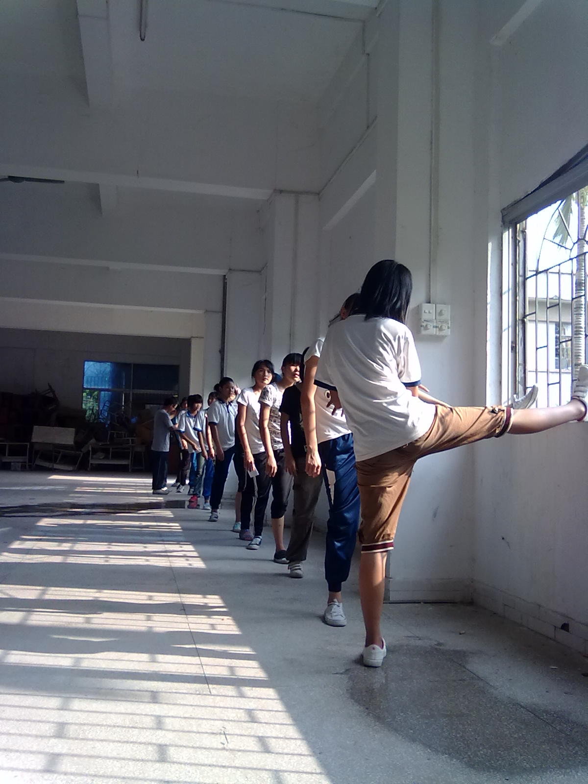 刘飞标带的“千阳武术队” 刘飞标带的“千阳武术队”