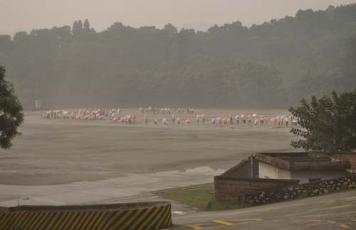 雨后的排练现场