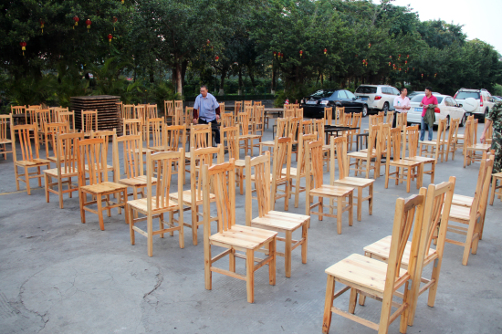 茶楼在为“晚市”做准备 茶楼在为“晚市”做准备