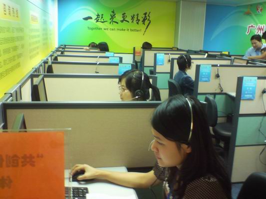 首批志愿者译员上岗