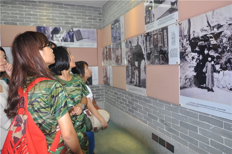 参观中山纪念馆 参观中山纪念馆