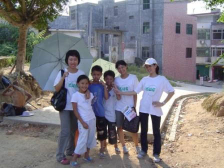 同学不再排斥她