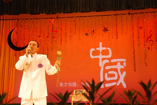 外国留学生用一曲《中国人》表达了对中国深情地热爱