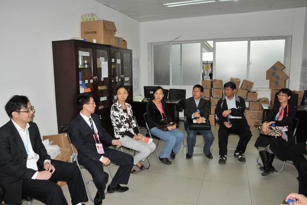 商英、管理两院领导、老师与广交会工作人员座谈